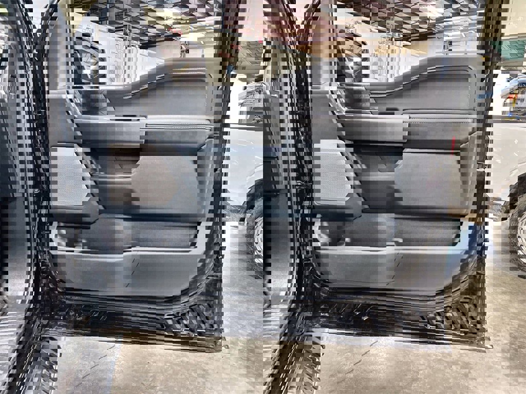 Used 2022 Ford F150 XLT w/ Equipment Group 302A High image 24