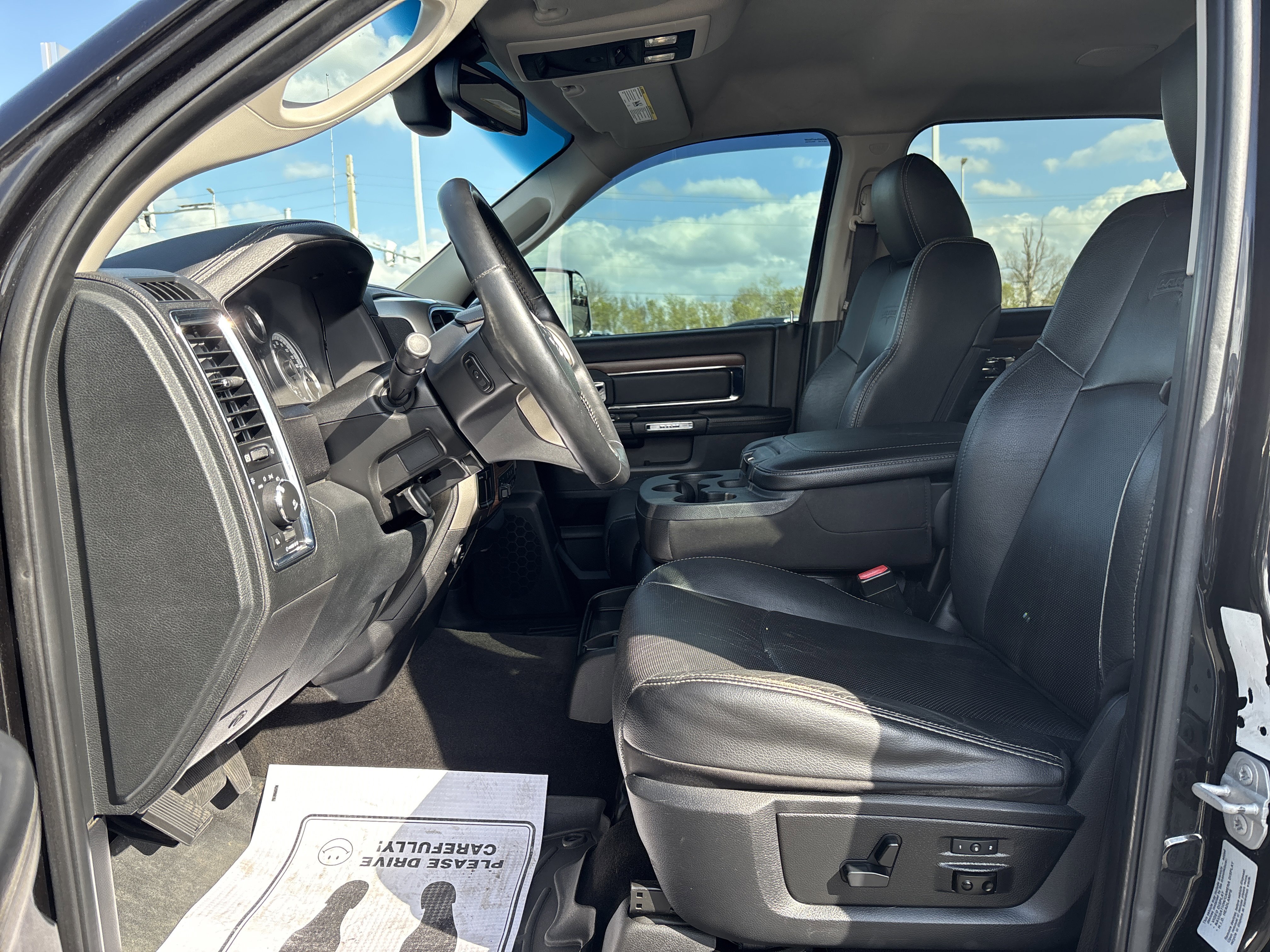 Used 2015 RAM 2500 Laramie image 20