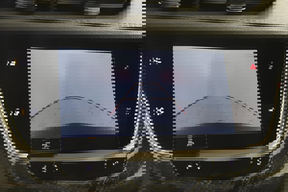 Used 2024 Cadillac XT6 Premium Luxury w/ LPO, Floor Liner Package AWD/4WD image 10