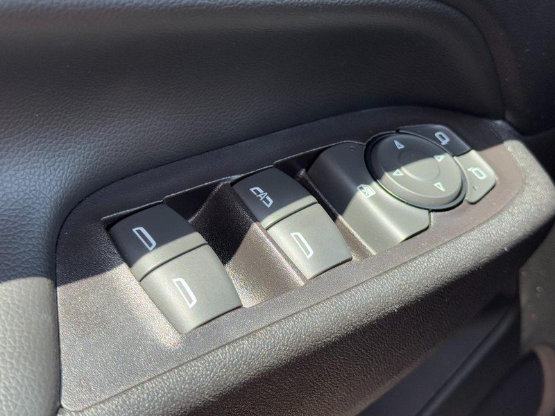 Used 2019 Chevrolet Equinox LT FWD image 20