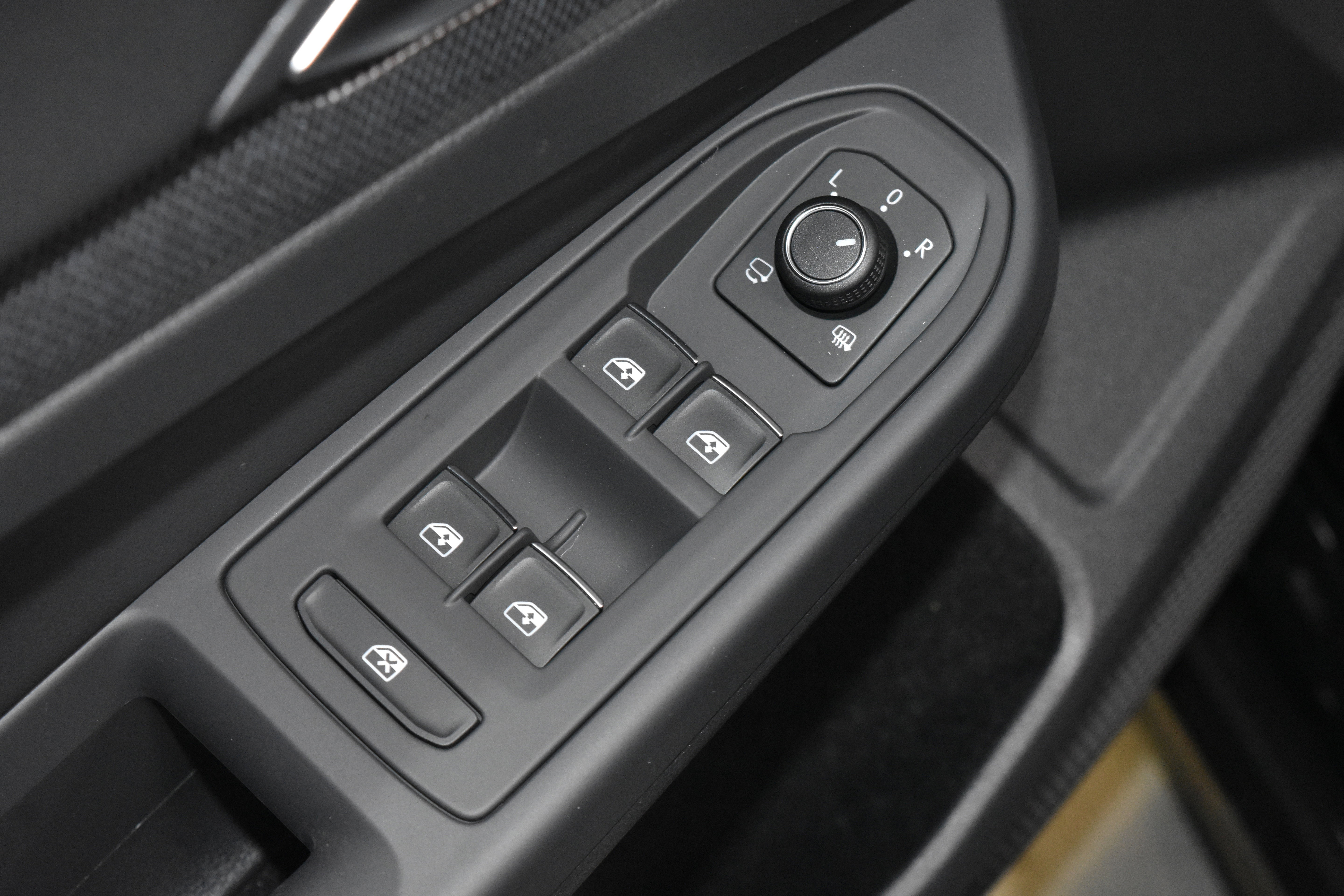 New 2026 Volkswagen Golf AWD/4WD image 4