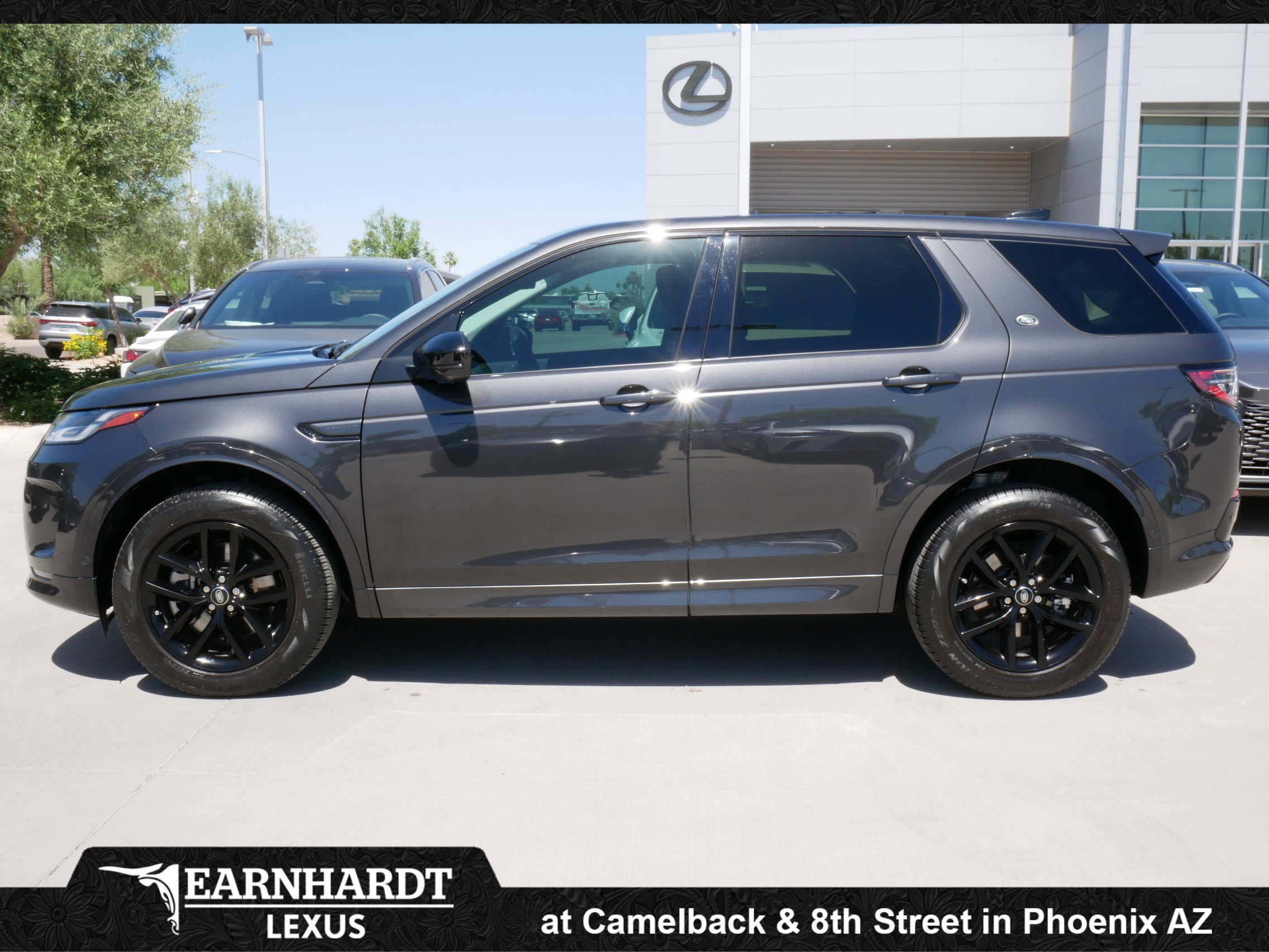 Used 2025 Land Rover Discovery Sport S image 3
