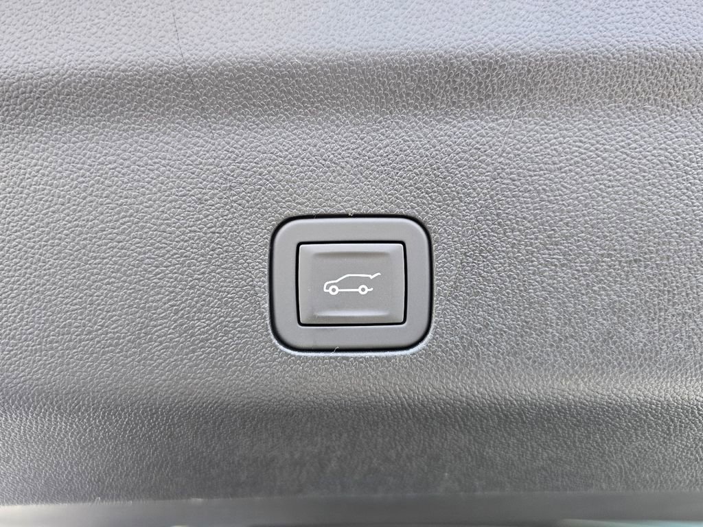 New 2026 GMC Yukon XL Denali image 33