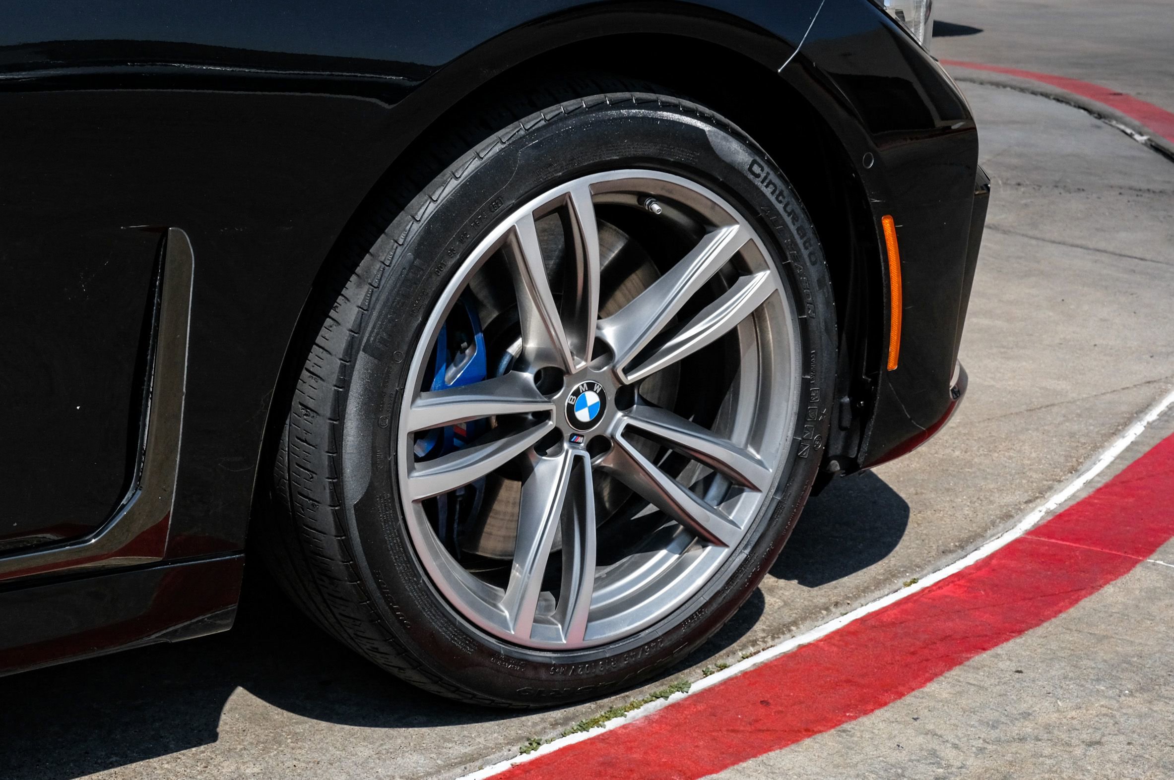 Used 2020 BMW 750i xDrive w/ Executive Package AWD/4WD image 51