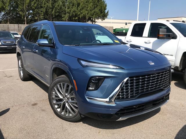 Used 2025 Buick Enclave Avenir w/ LPO, Floor Liner Package FWD image 11