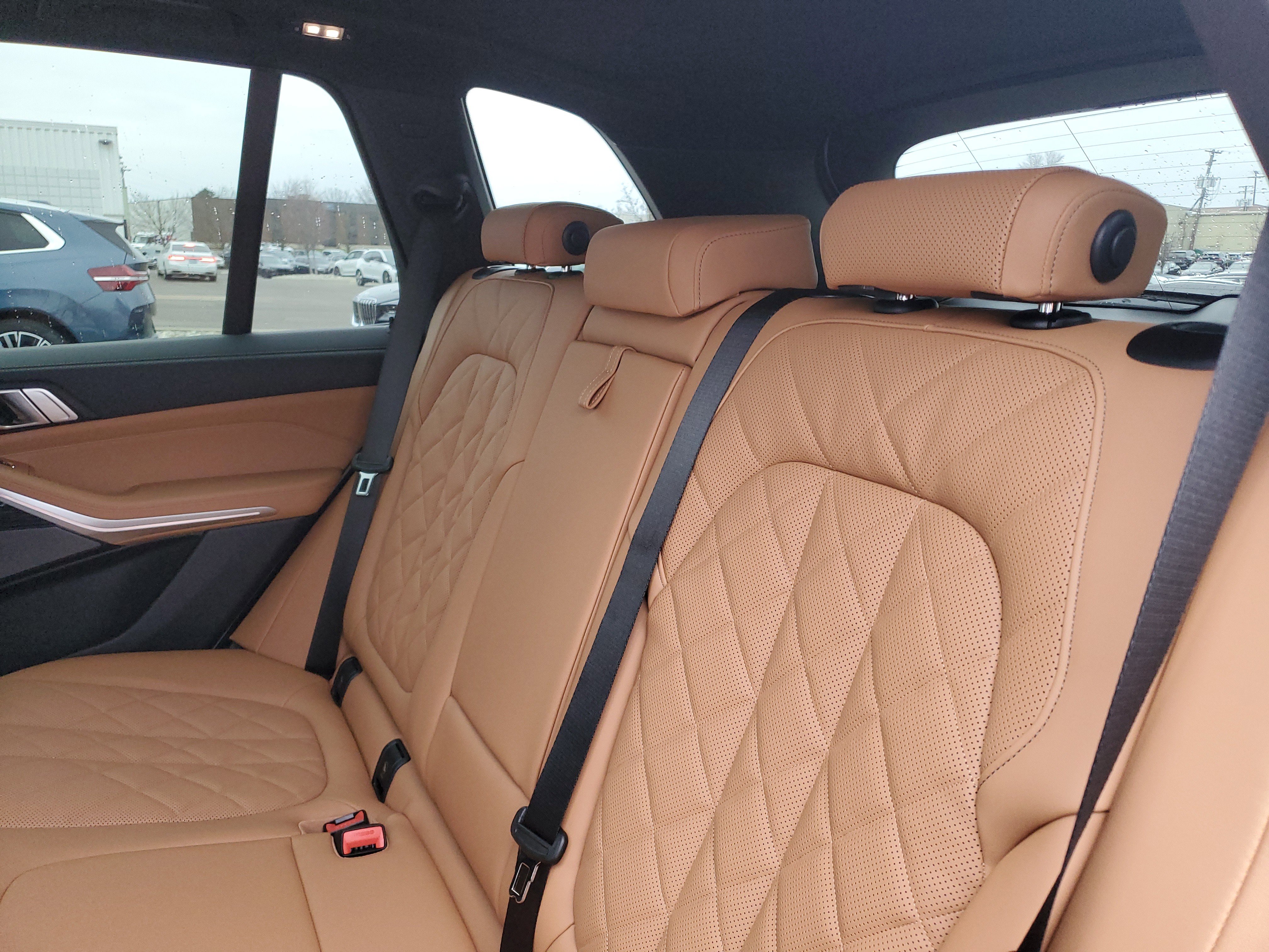 New 2026 BMW X5 xDrive40i w/ M Sport Package AWD/4WD image 24