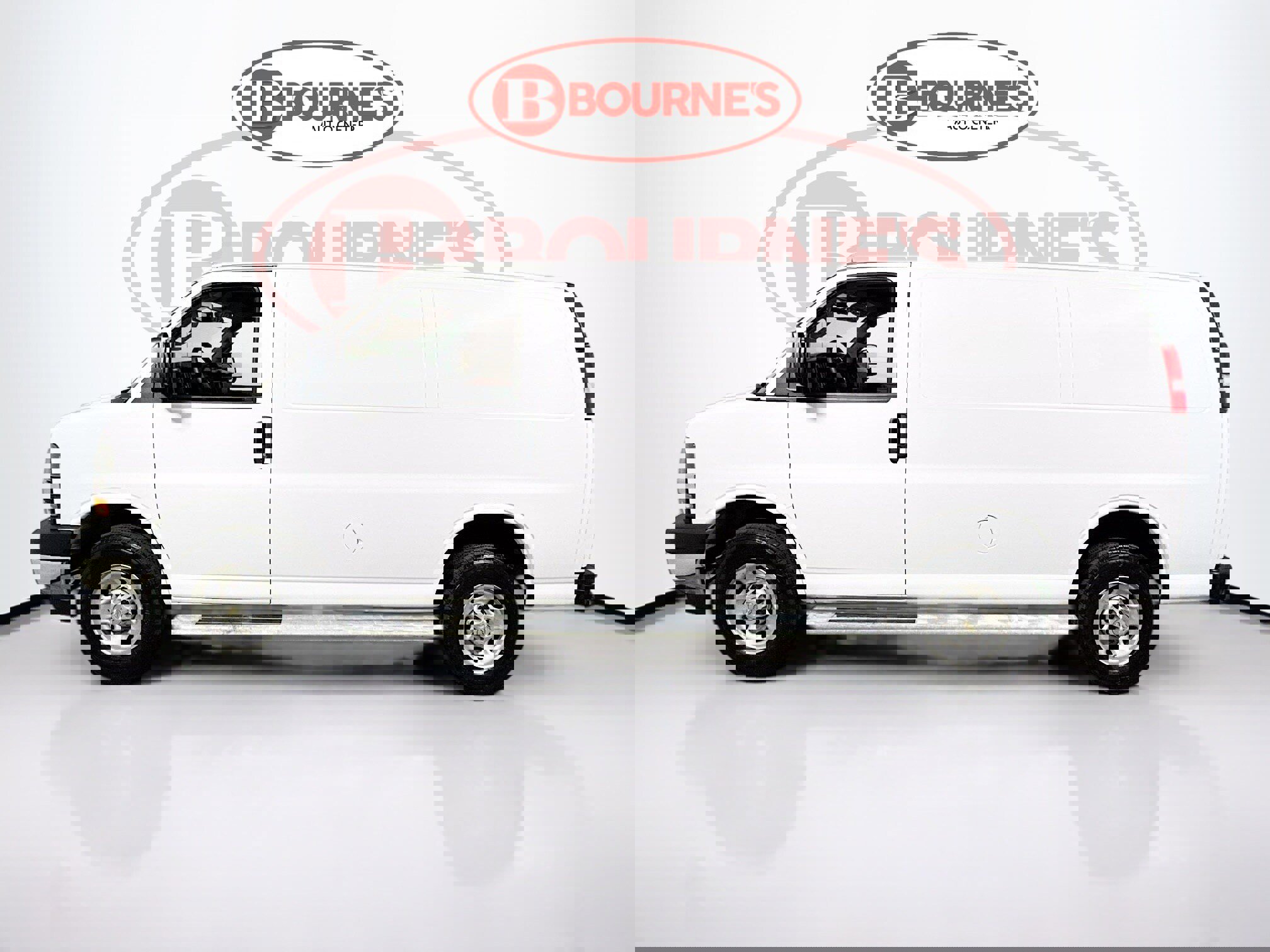 Used 2024 Chevrolet Express 2500 w/ Driver Convenience Package image 5