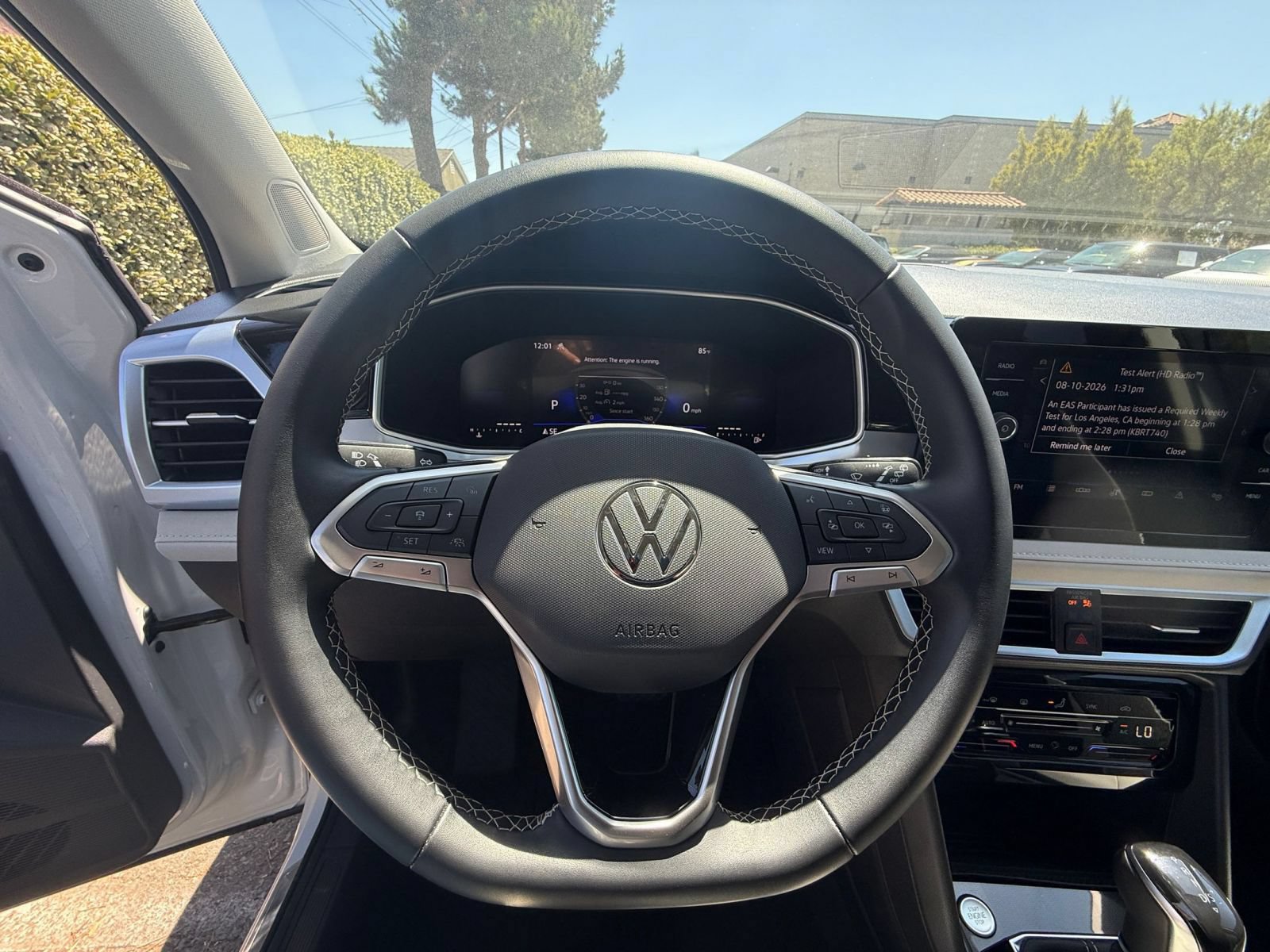 Used 2026 Volkswagen Taos SE AWD/4WD image 25