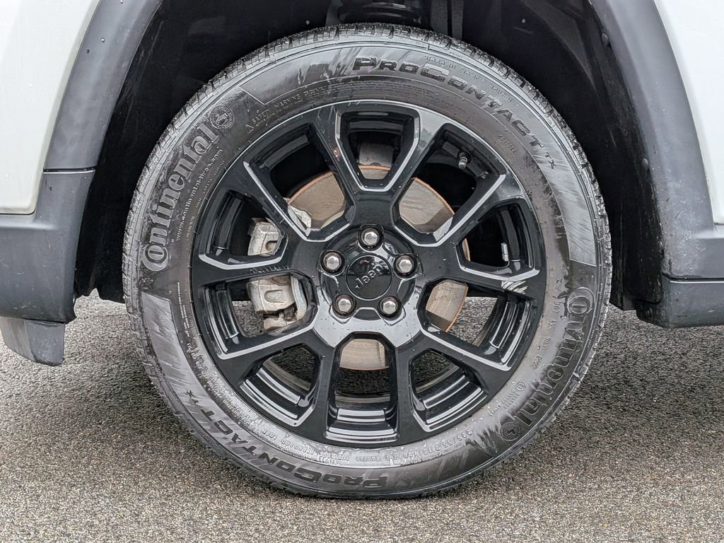 Certified 2022 Jeep Compass Altitude w/ Sun and Sound Group image 28