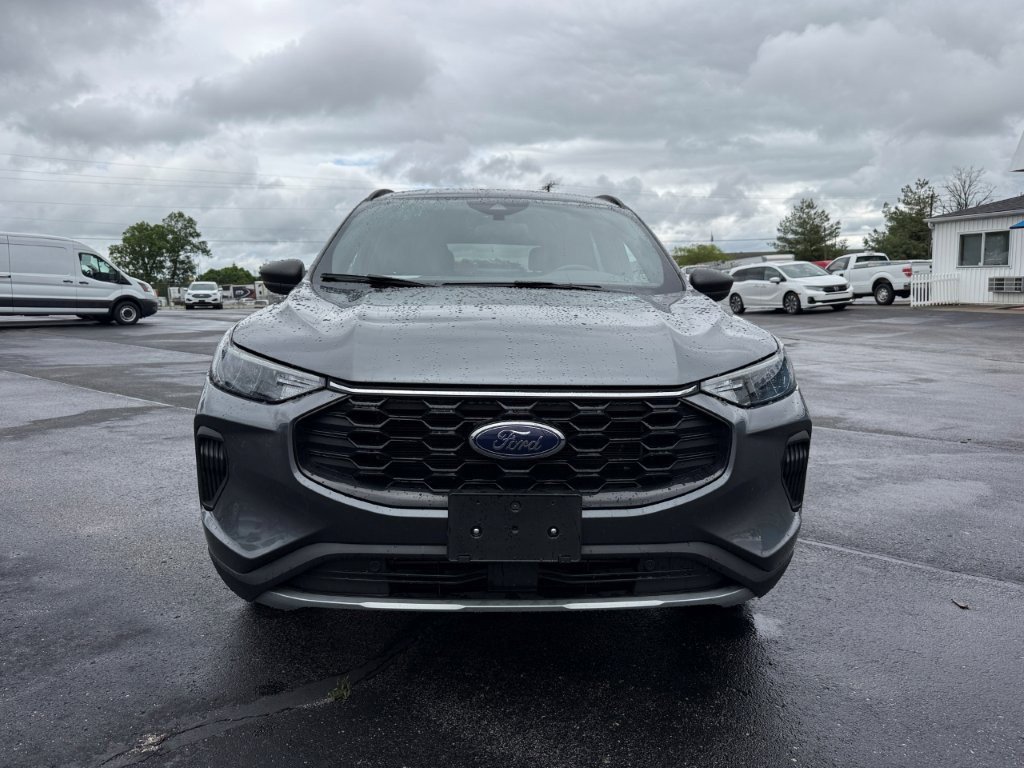 Used 2025 Ford Escape ST-Line AWD/4WD image 2