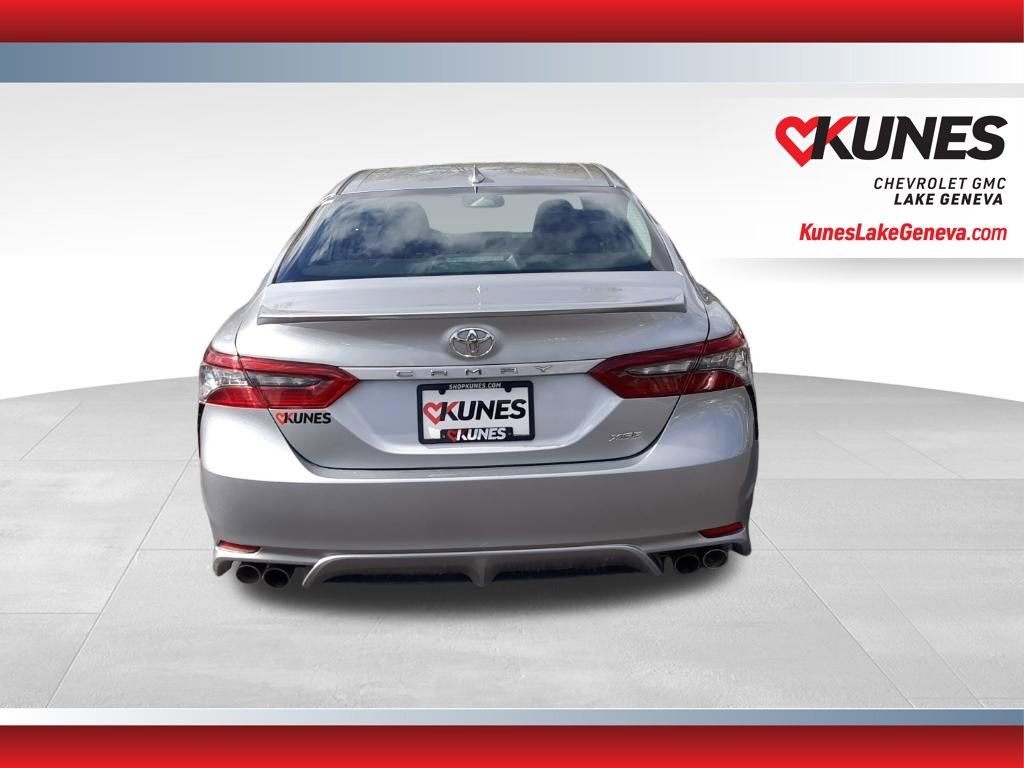 Used 2022 Toyota Camry XSE FWD image 8