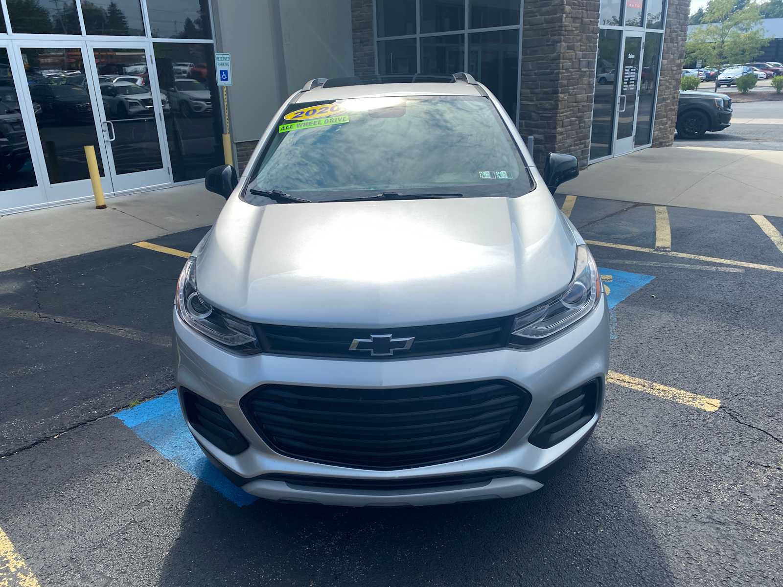 Used 2020 Chevrolet Trax LT w/ Sun & Sound Package AWD/4WD image 11