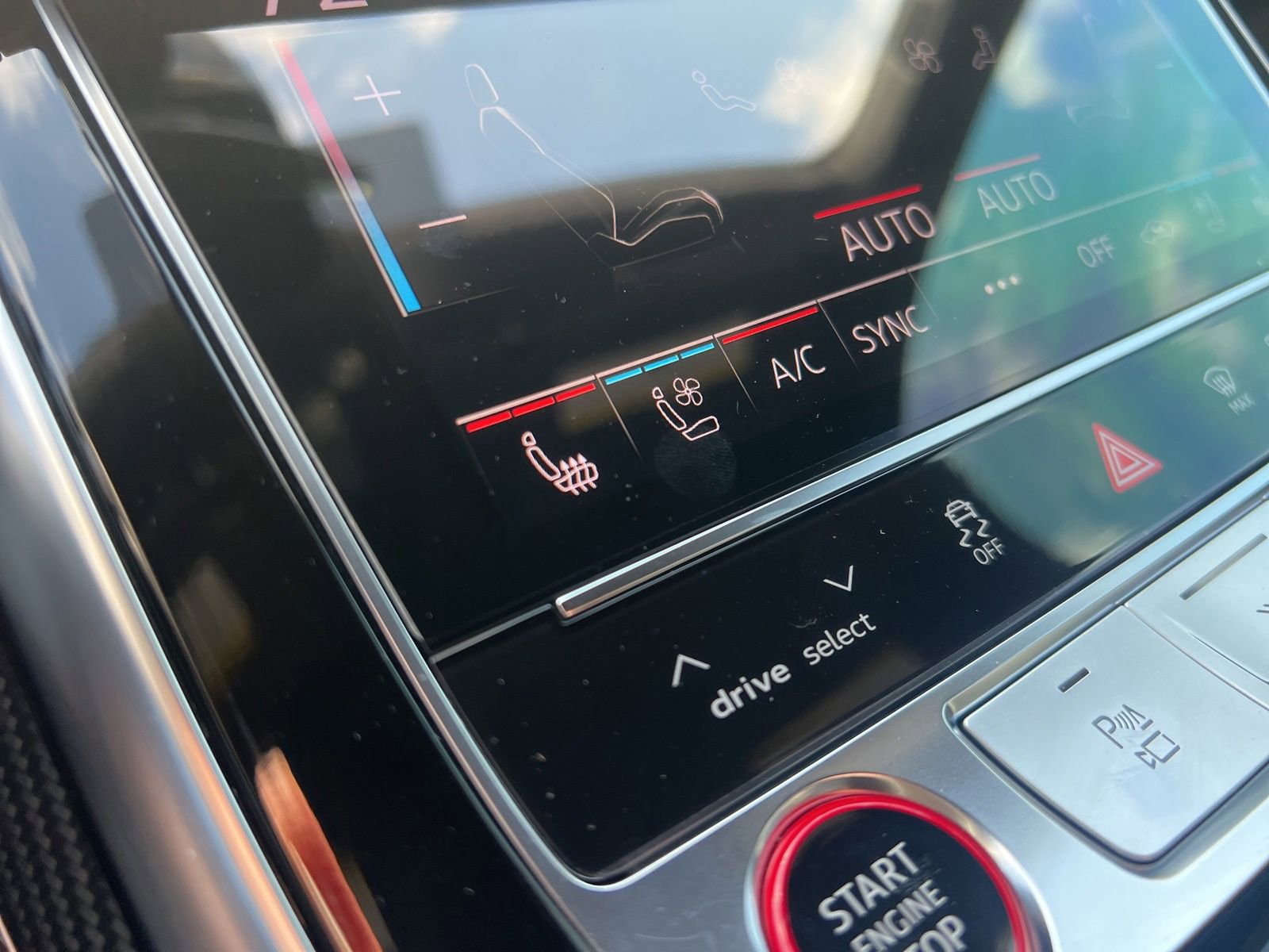 Used 2024 Audi SQ8 Prestige AWD/4WD image 19