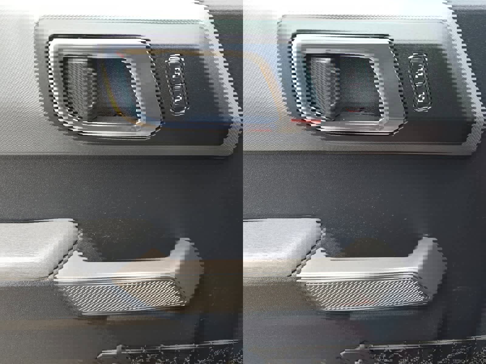 Used 2022 Ford Bronco Black Diamond image 12