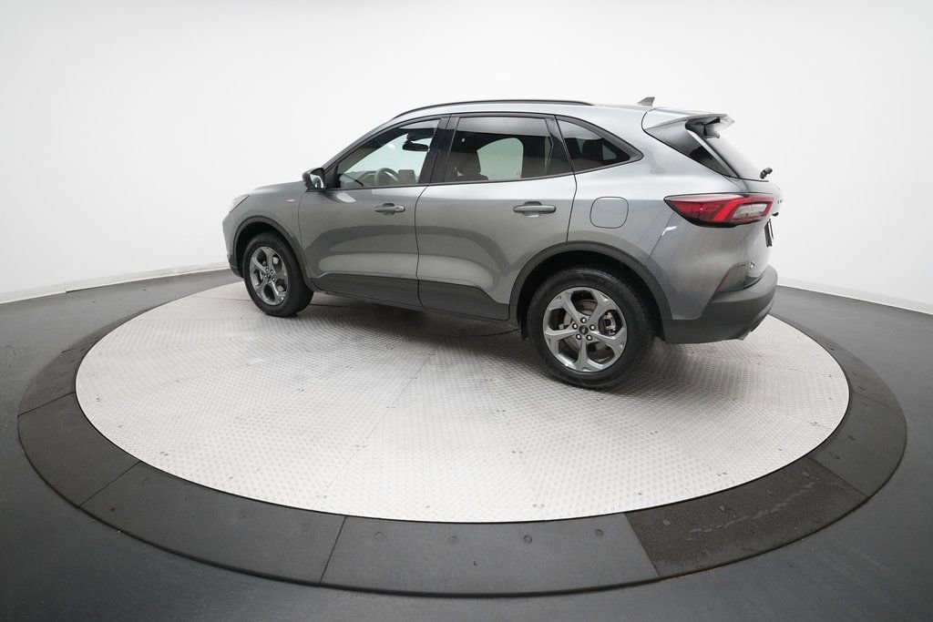 Used 2025 Ford Escape ST-Line image 12