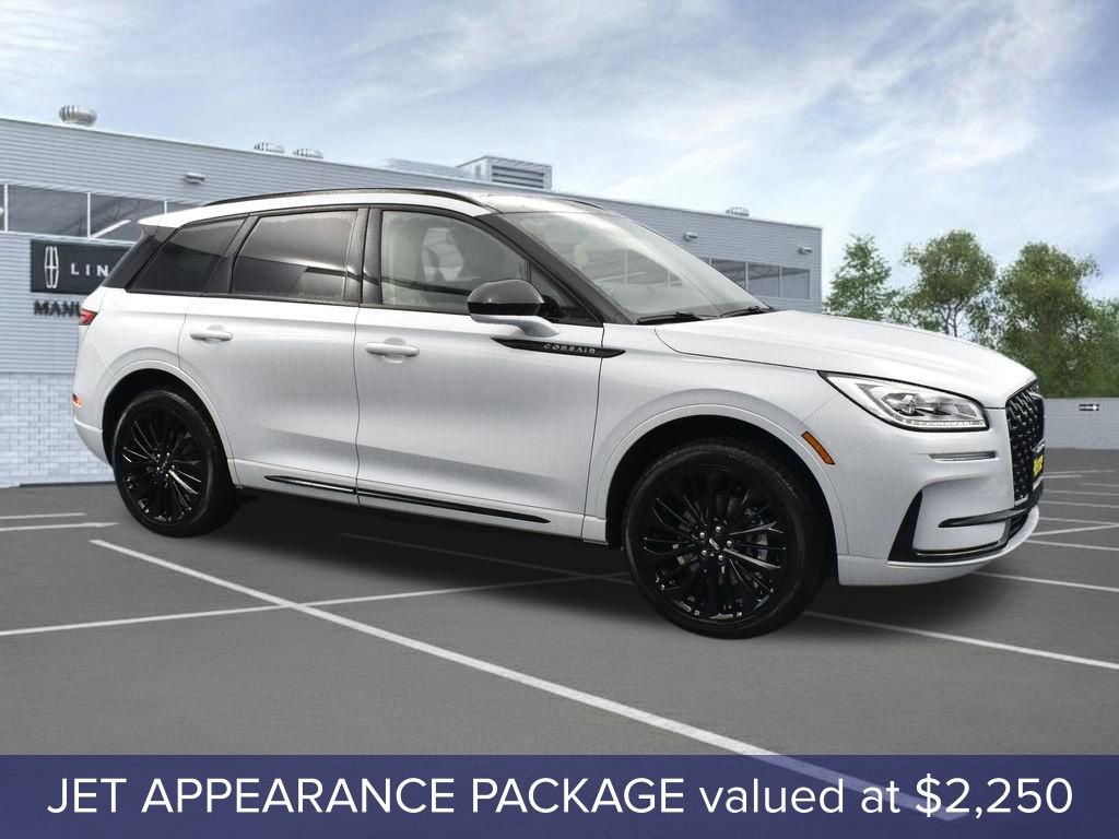 New 2025 Lincoln Corsair Grand Touring w/ Jet Appearance Package image 3