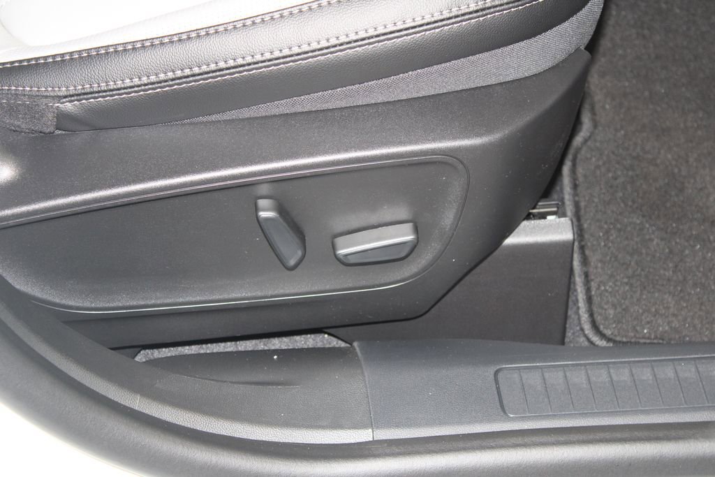 New 2026 Ford Escape Platinum w/ Premium Technology Package image 26