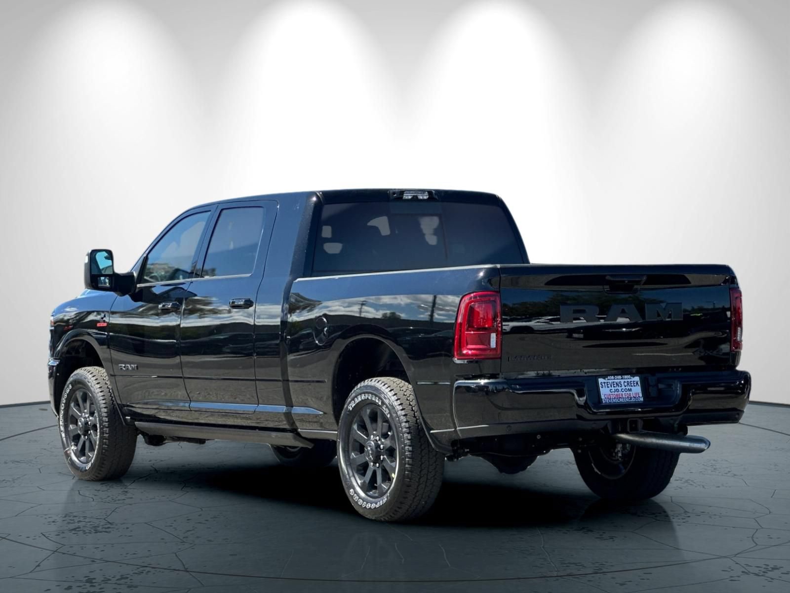 New 2026 RAM 2500 Laramie AWD/4WD image 6