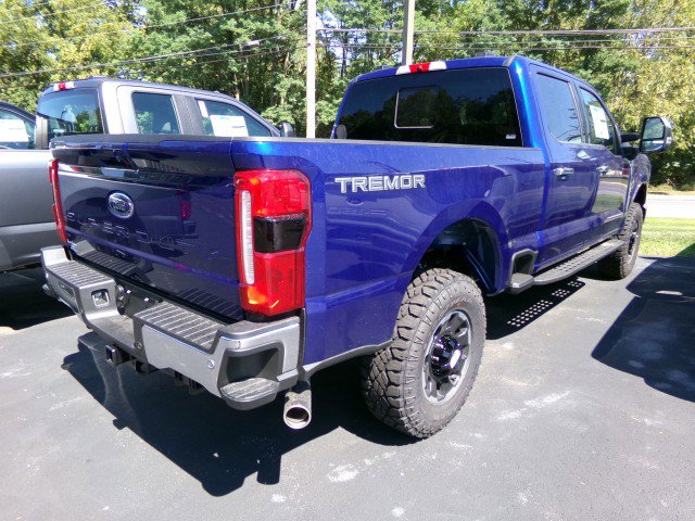 New 2026 Ford F250 Lariat image 4
