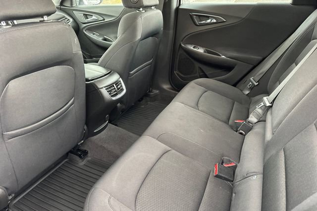 Used 2022 Chevrolet Malibu LT image 13