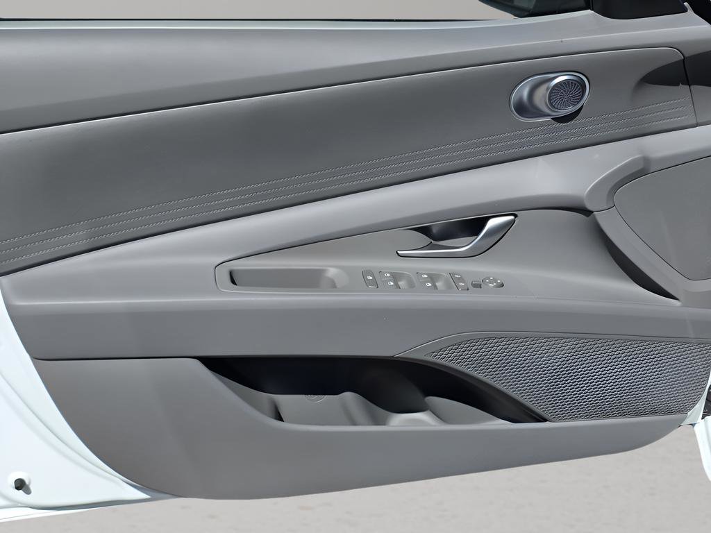 New 2026 Hyundai Elantra SE FWD image 13