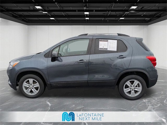 Used 2021 Chevrolet Trax LT image 2