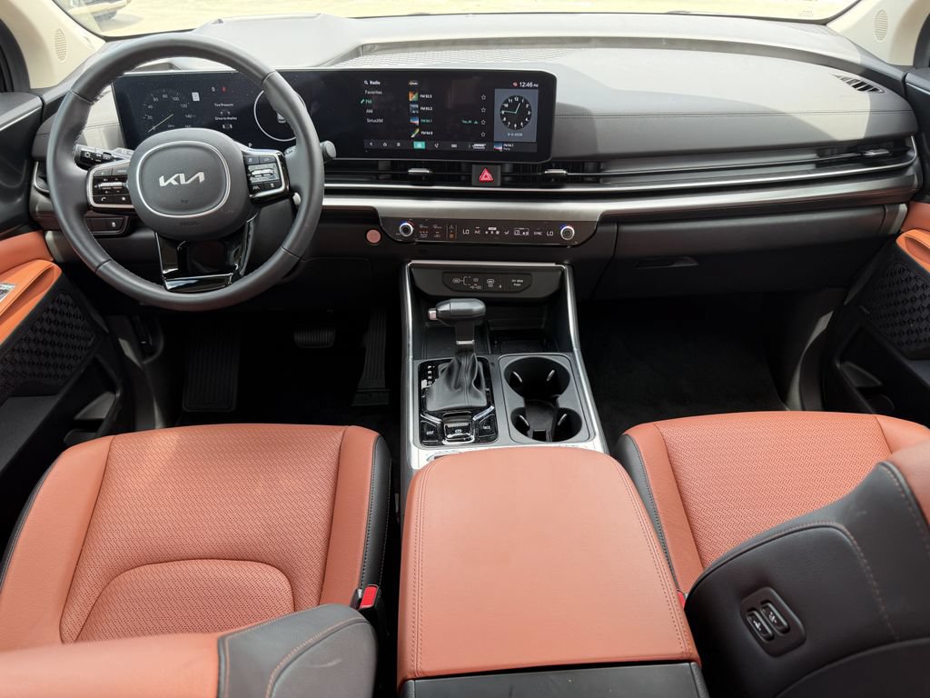 Certified 2026 Kia Carnival SX FWD image 17