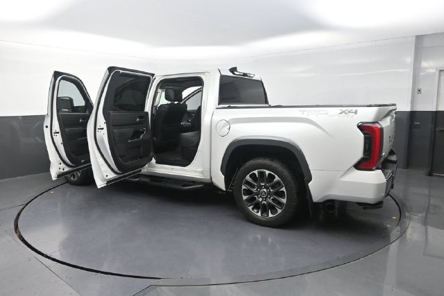 Used 2022 Toyota Tundra Limited AWD/4WD image 33