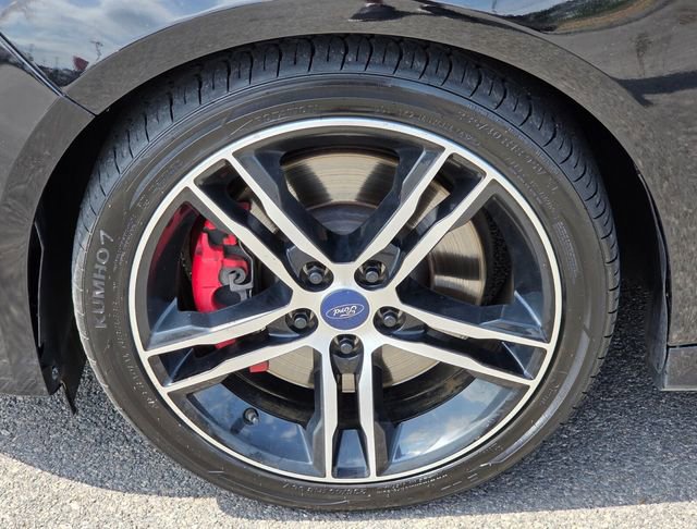 Used 2016 Ford Focus ST w/ Equipment Group 402A FWD image 20