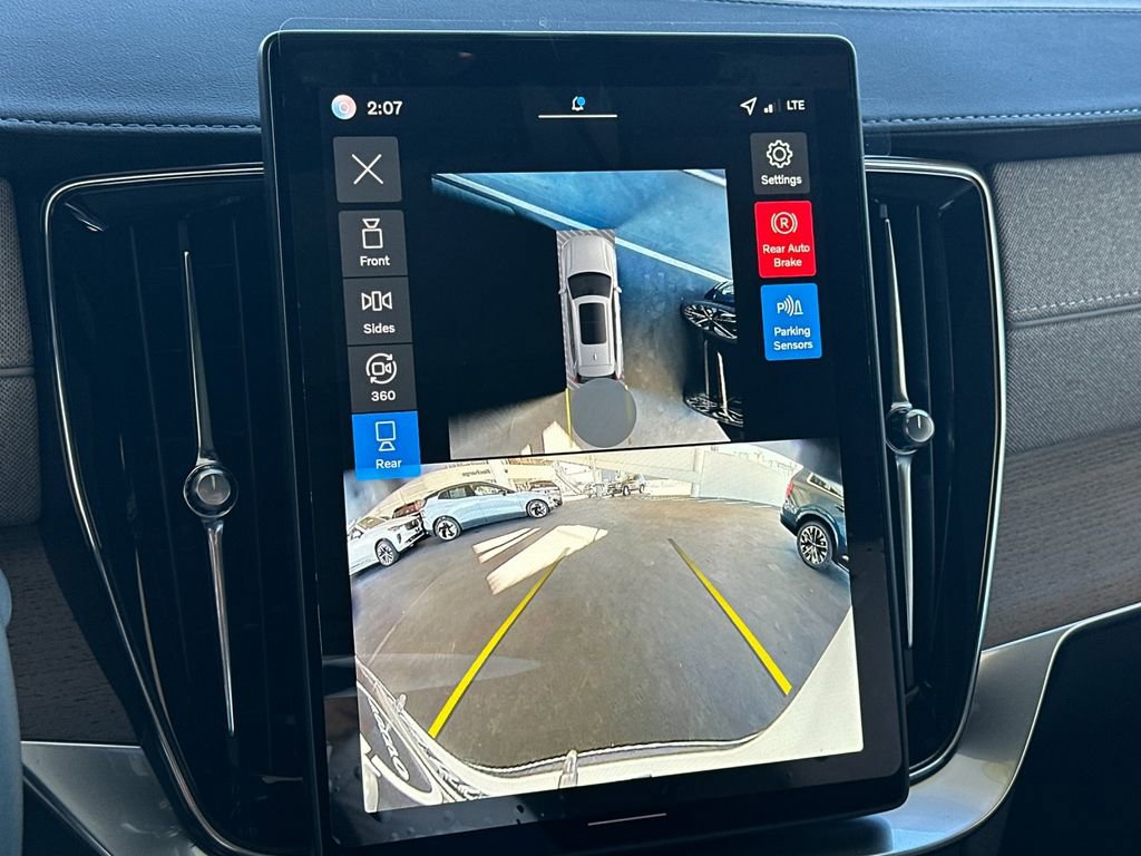 New 2026 Volvo XC90 B6 Plus w/ Protection Package Premier image 20