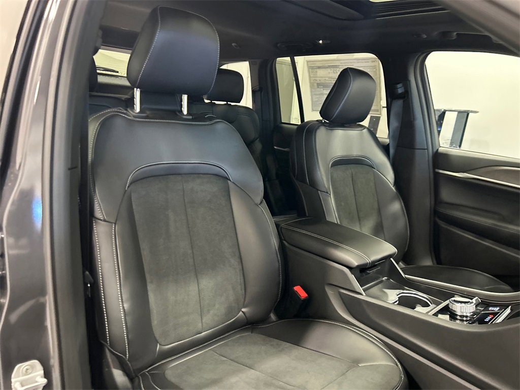 New 2026 Jeep Grand Cherokee Laredo image 36