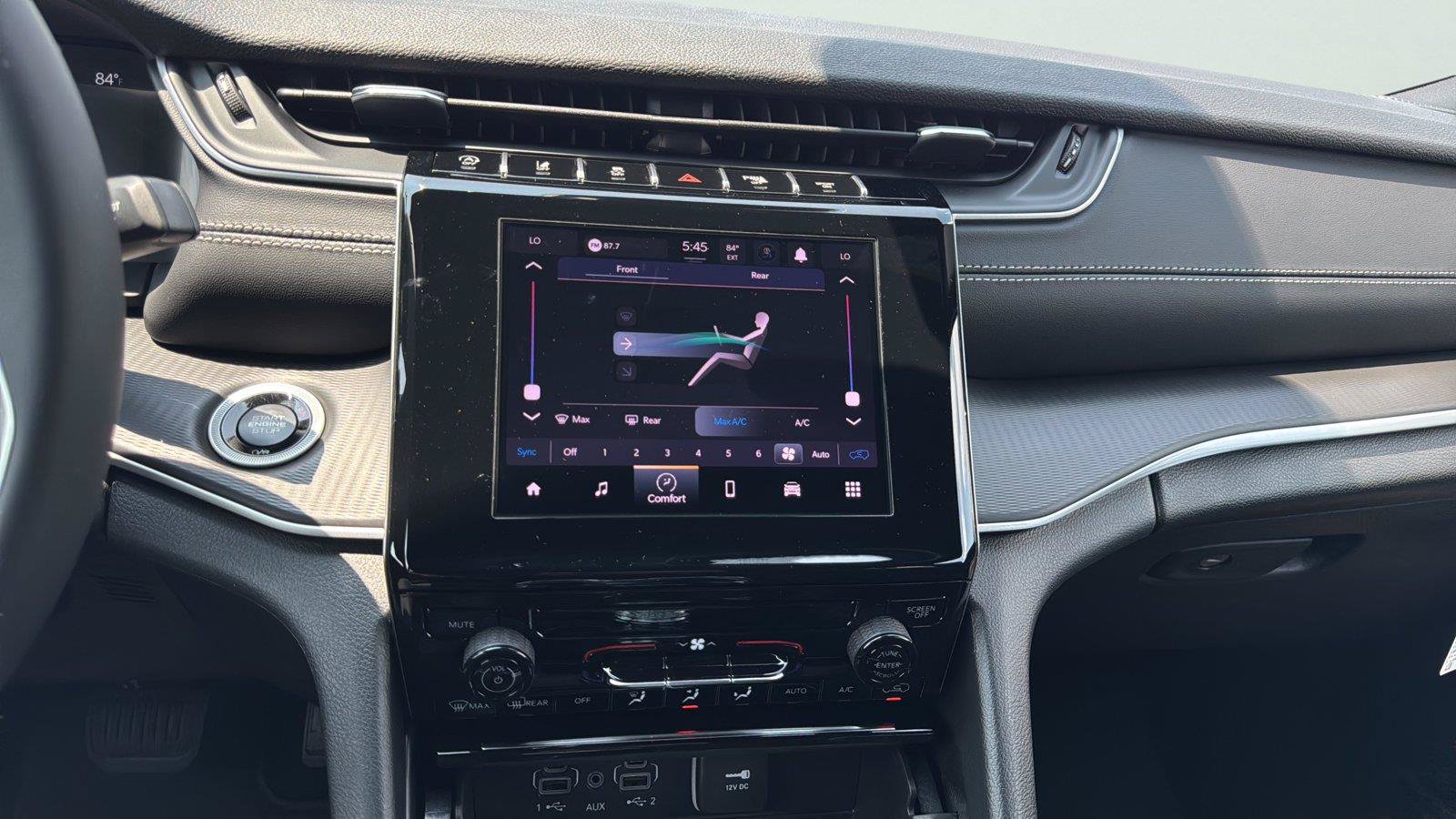 New 2026 Jeep Grand Cherokee L Laredo AWD/4WD image 27