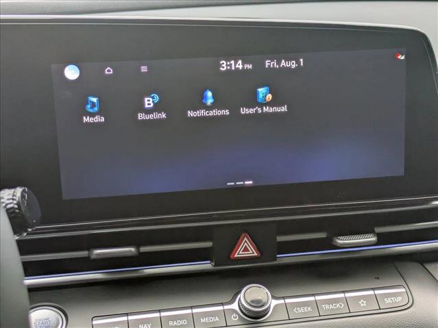 New 2025 Hyundai Elantra Limited image 13