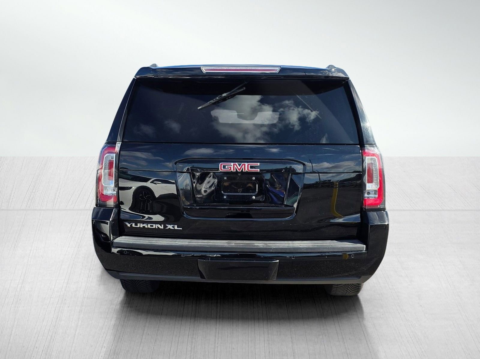 Used 2019 GMC Yukon XL SLT AWD/4WD image 6