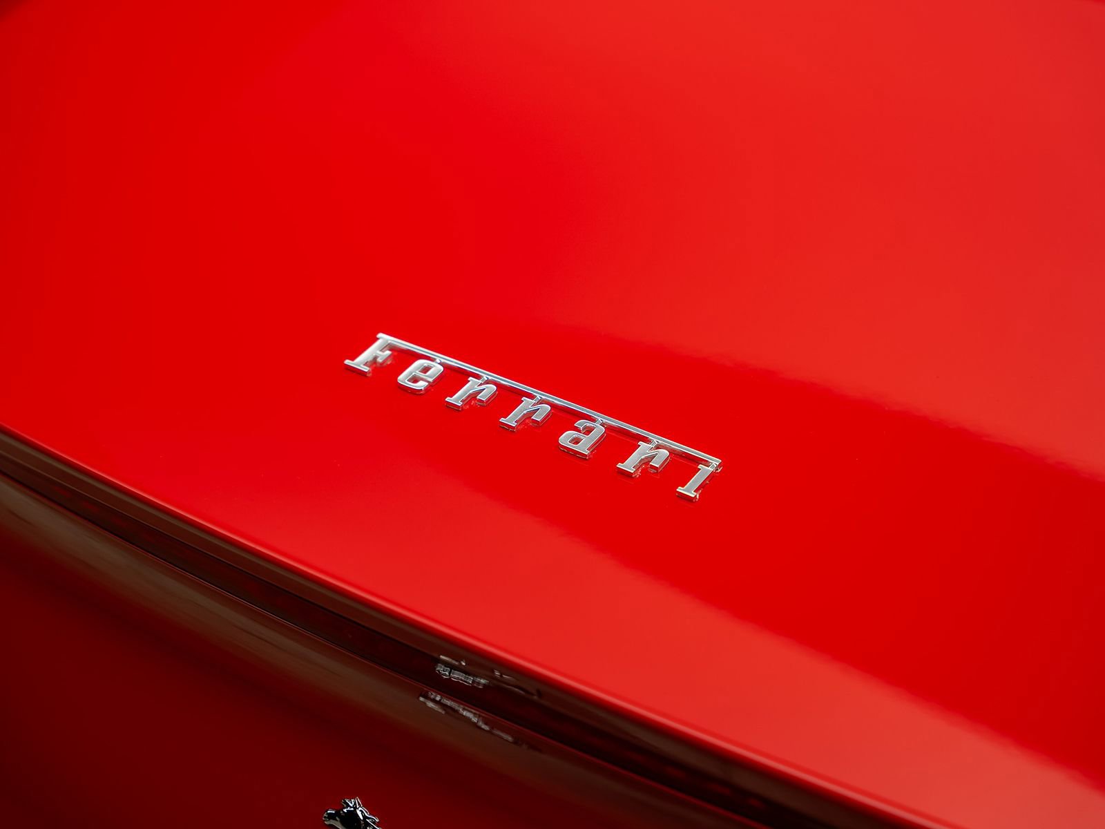 Used 2013 Ferrari California RWD image 22
