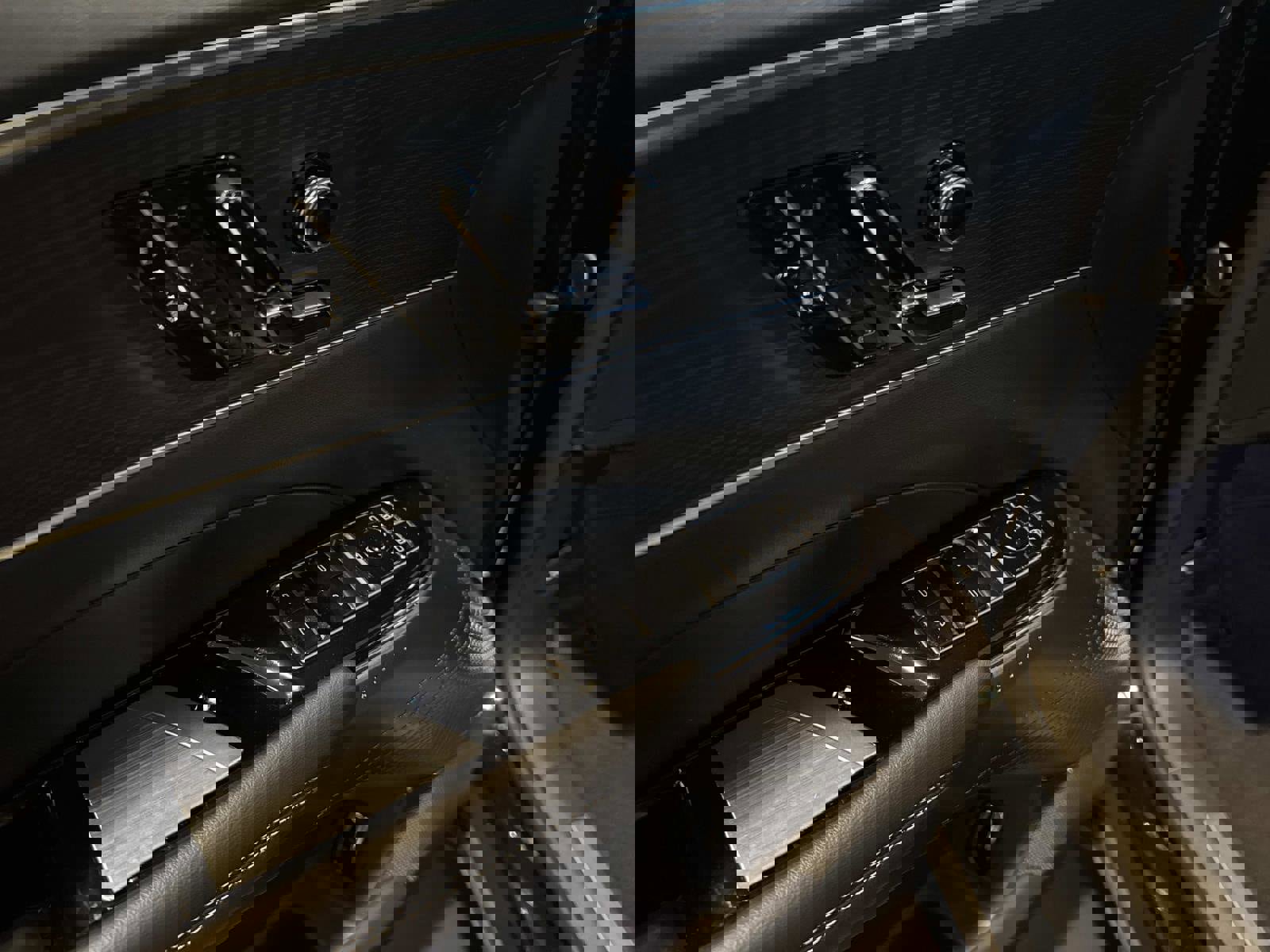 New 2025 Cadillac Lyriq Luxury image 15