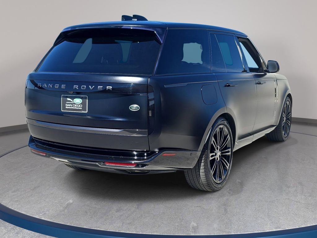 Used 2023 Land Rover Range Rover SE image 5