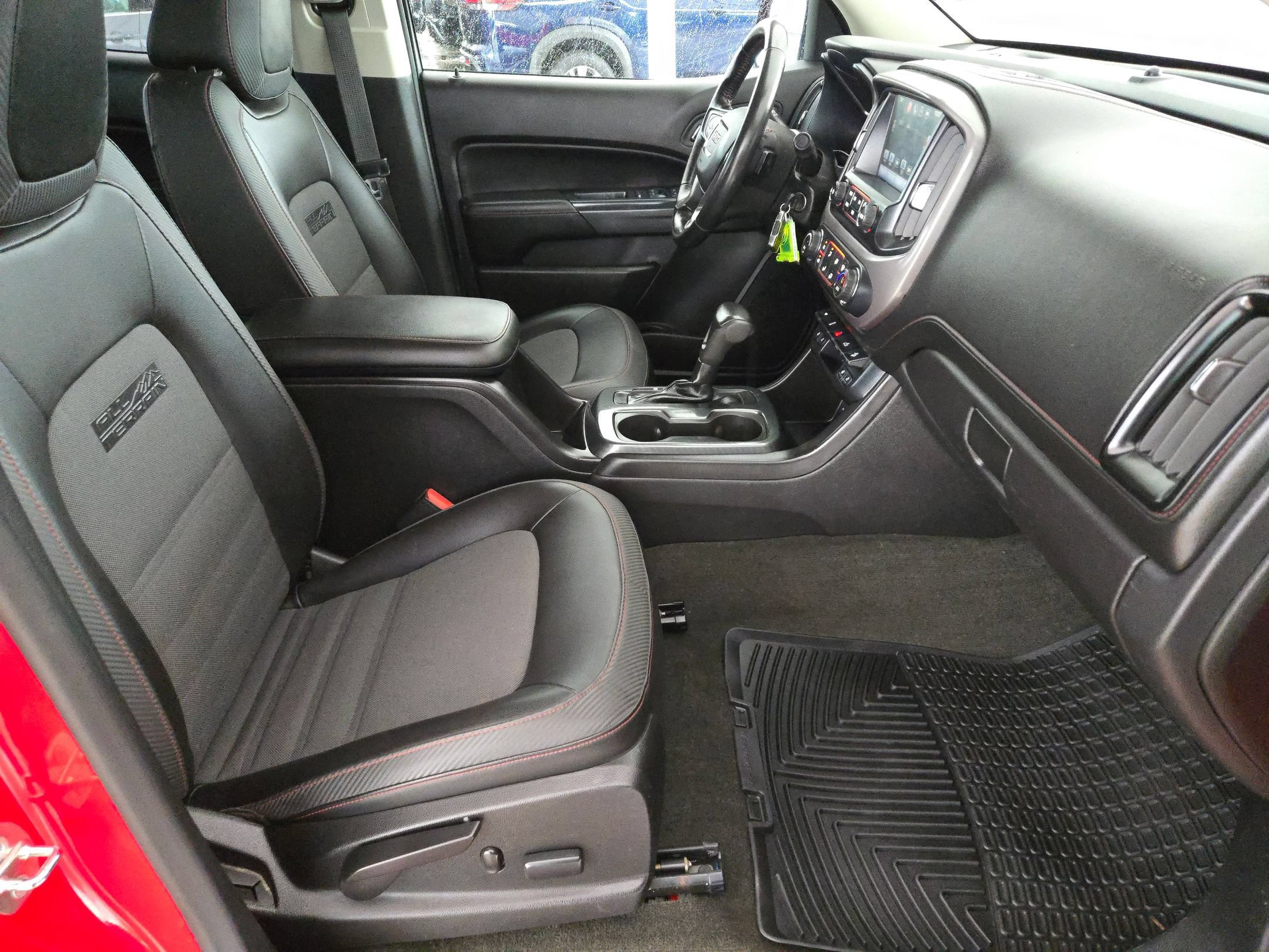 Used 2016 GMC Canyon SLE w/ All Terrain Package AWD/4WD image 26