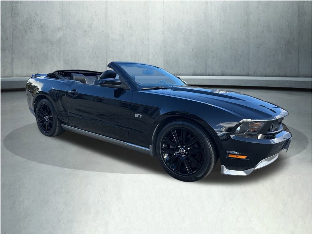 Used 2010 Ford Mustang GT Premium image 19