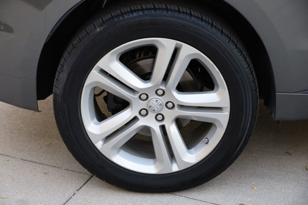 Used 2018 Jaguar F-PACE R-Sport AWD/4WD image 40