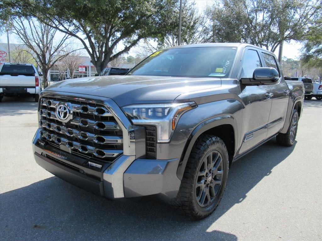 Used 2025 Toyota Tundra Platinum image 3
