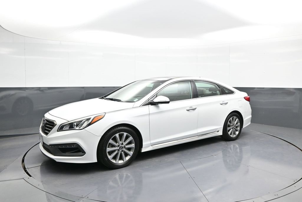 Used 2016 Hyundai Sonata Limited w/ Option Group 04 image 10