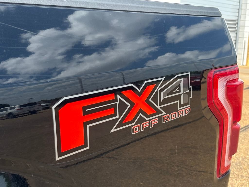 Used 2017 Ford F150 Lariat w/ Equipment Group 502A Luxury image 34