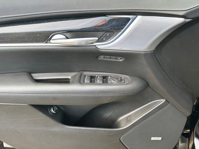 Used 2022 Cadillac XT5 Premium Luxury w/ Technology Package AWD/4WD image 20