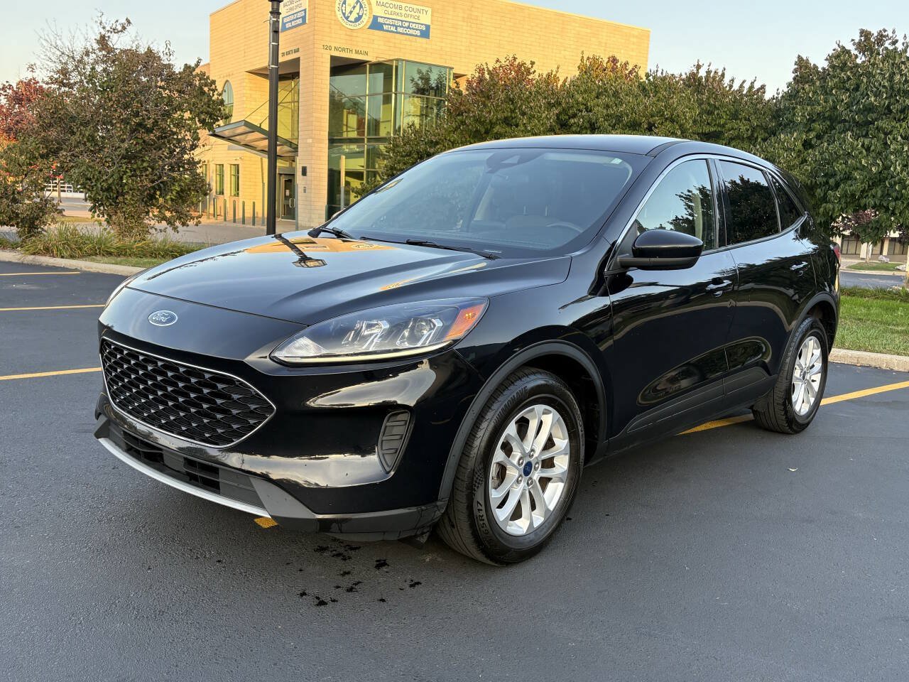 Used 2020 Ford Escape SE FWD image 26