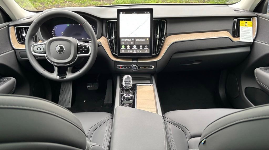 New 2026 Volvo XC60 B5 Core w/ Protection Package Premier AWD/4WD image 10