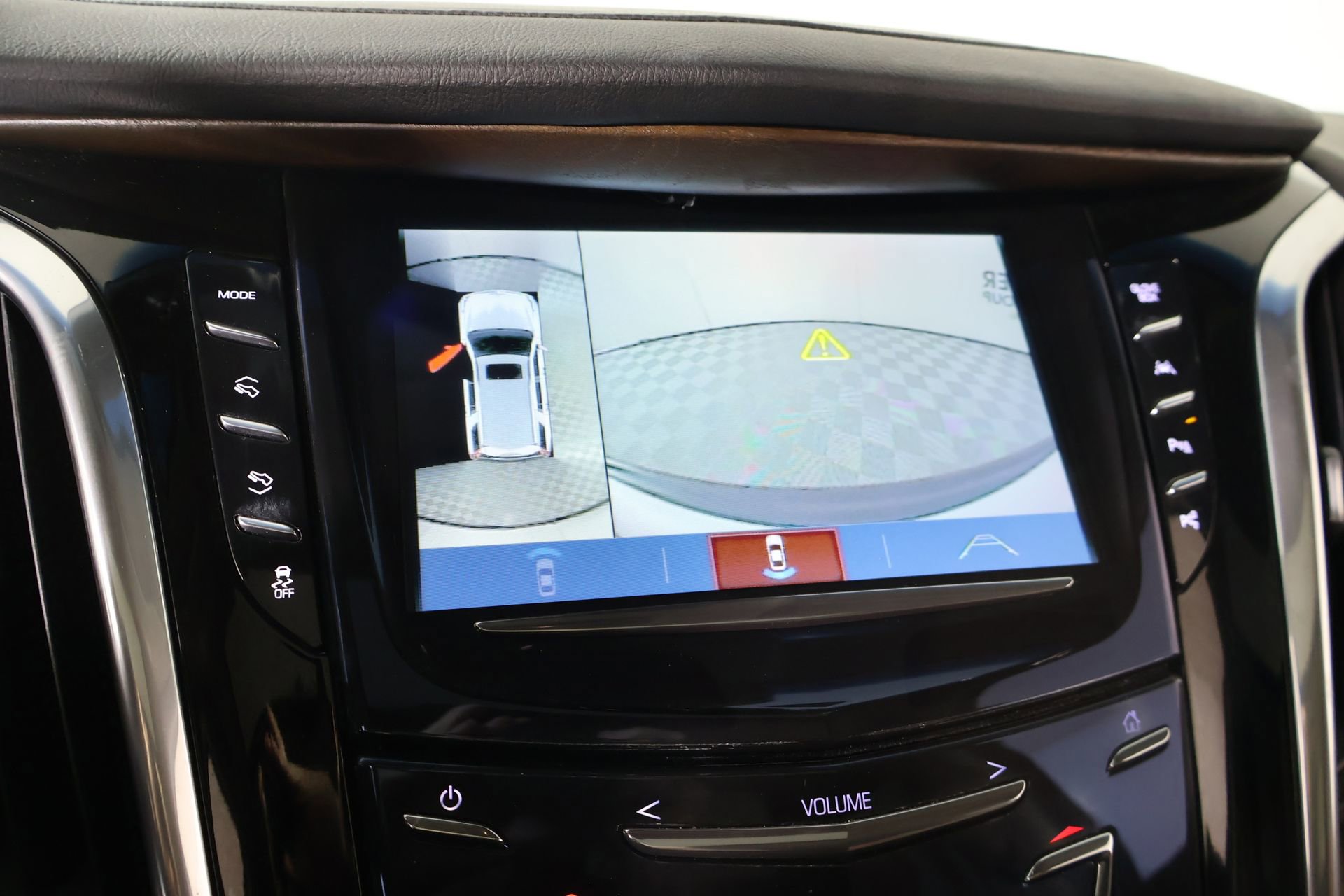 Used 2017 Cadillac Escalade Premium Luxury AWD/4WD image 6