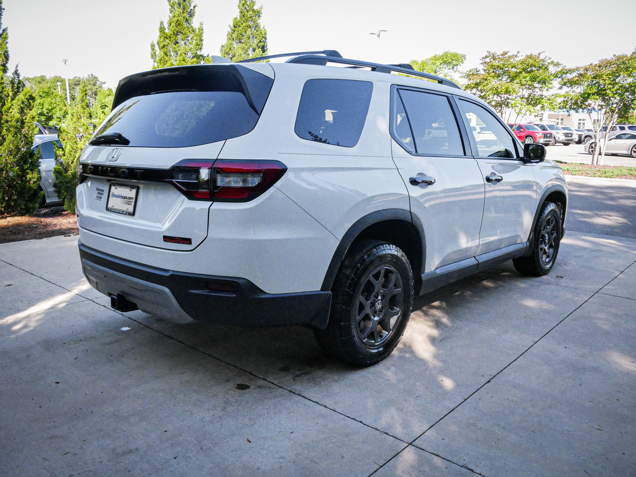 Certified 2025 Honda Pilot TrailSport image 10