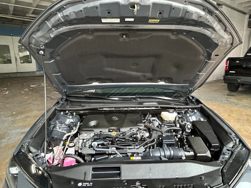 Used 2025 Toyota Camry SE w/ Convenience Package FWD image 29