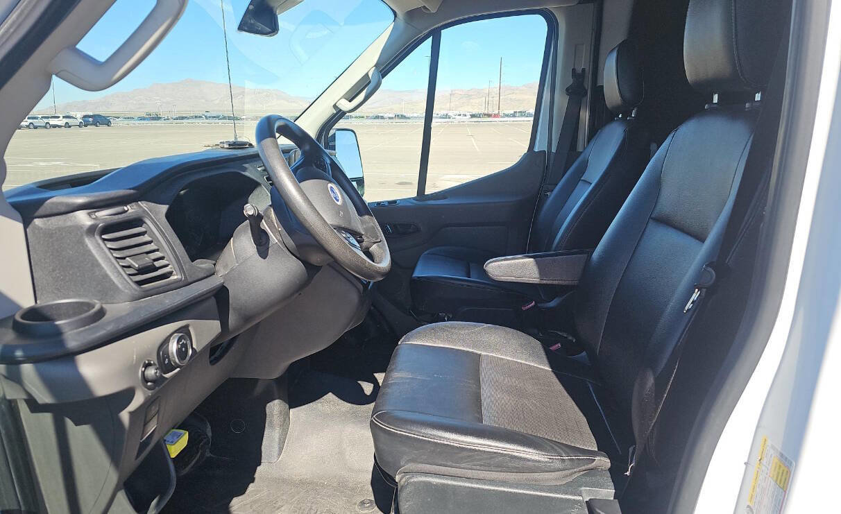 Used 2023 Ford Transit 250 Medium Roof AWD w/ Load Area Protection Package image 9